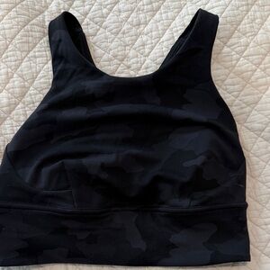 lululemon wonder train crop! Size 6